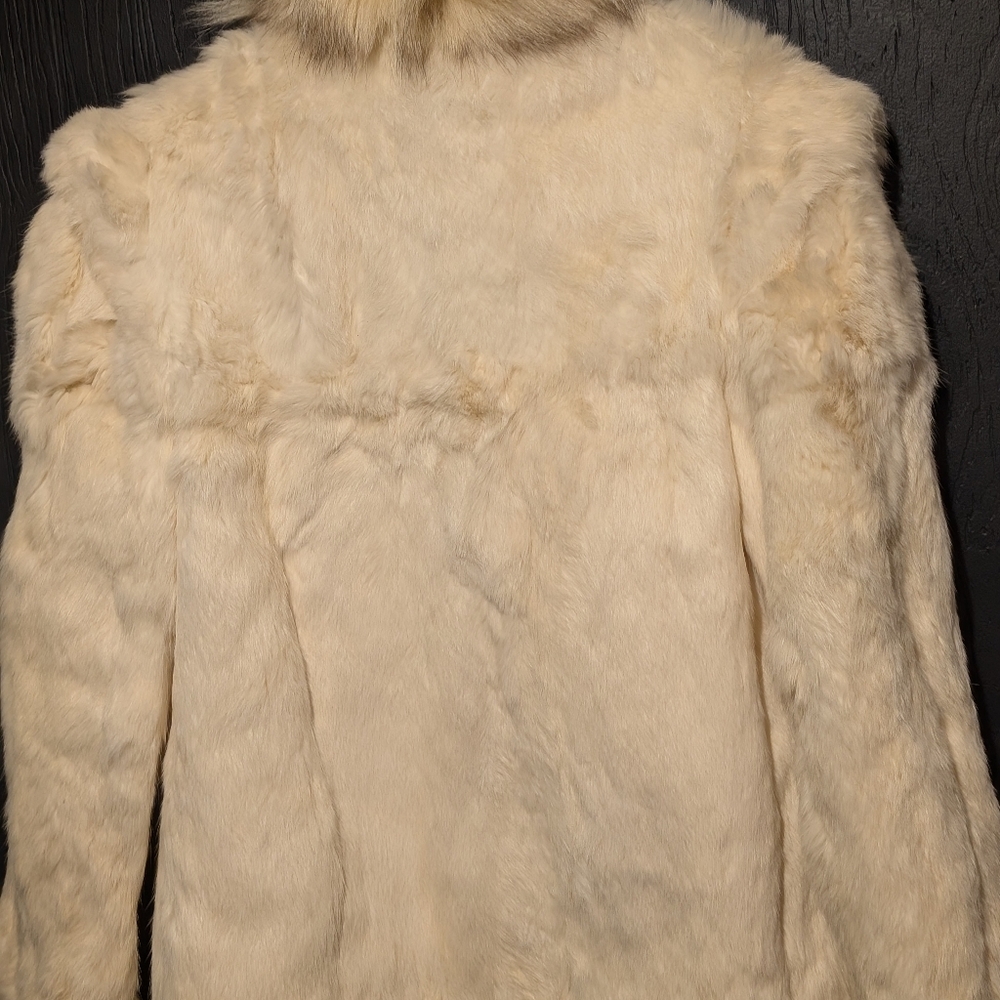 Chilly Chasers Rabbit Fur Jacket - Picture 3 of 4
